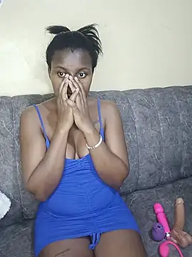 freakytash online show from June 26, 10:25 pm