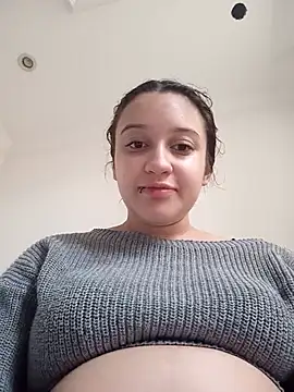 Snapshot of red_deemon18 chatting on June 7, 7:39 pm red deemon18 online show from June 7, 7:39 pm