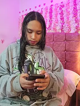 Evangeline Salas online show from June 22, 12:46 pm