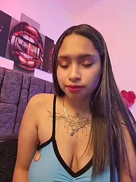 Evangeline Salas online show from July 27, 1:18 pm