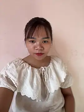 Snapshot of Ari_baby9 chatting on June 5, 9:15 am Ari baby9 online show from June 5, 9:15 am