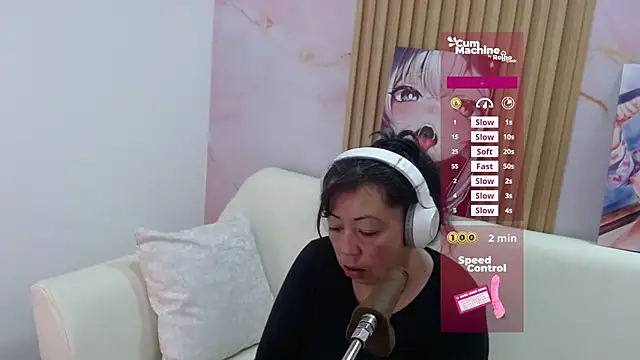 Snapshot of Susan_Pussy chatting on June 13, 12:14 pm Susan Pussy online show from June 13, 12:14 pm