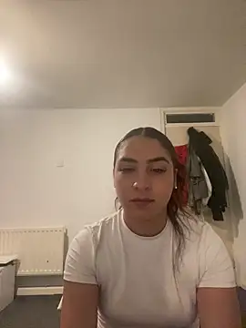 naomiiii55 online show from June 10, 11:57 pm