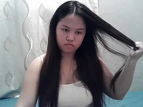 ThePrettySecret online show from June 9, 7:09 am