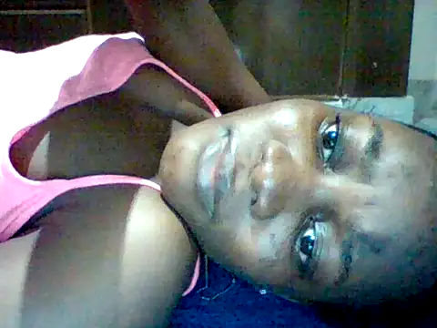 Snapshot of zainaxxxxx chatting on June 3, 2:33 pm zainaxxxxx online show from June 3, 2:33 pm