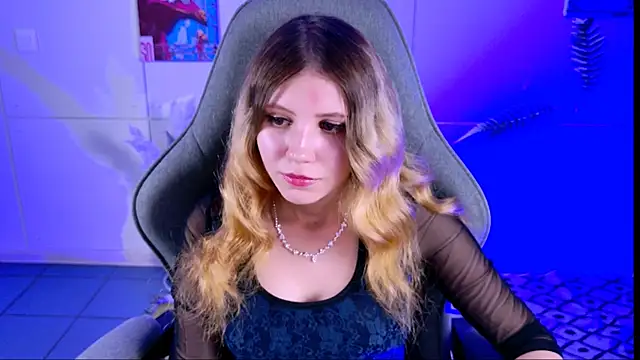 LilitEverly online show from August 1, 8:41 pm