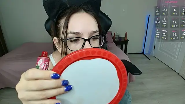 bettyboom  online show from June 6, 3:33 am