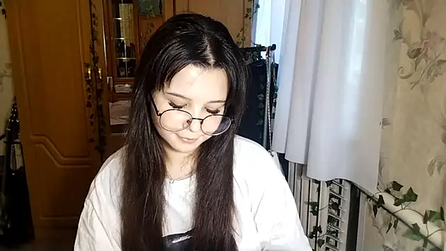 Adilily online show from June 11, 1:31 pm