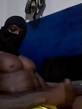Snapshot of Hotdick254 chatting on June 3, 3:50 pm Hotdick254 online show from June 3, 3:50 pm
