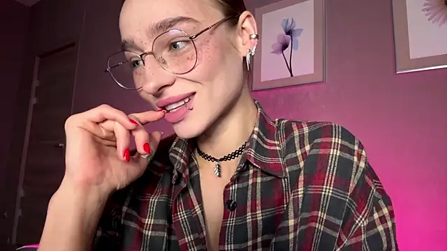 amilia-sexygirl online show from July 26, 1:14 am