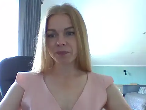 Snapshot of Tina5394 chatting on June 4, 6:41 am Tina5394 online show from June 4, 6:41 am