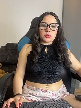 Miiarouse   online show from June 2, 4:36 am