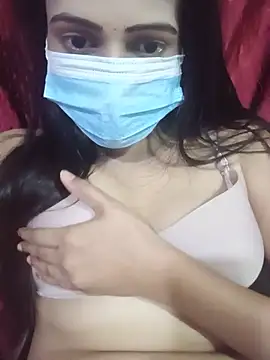Snapshot of cute_riyaa04 chatting on June 7, 7:23 am cute riyaa04 online show from June 7, 7:23 am