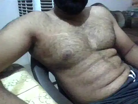 Snapshot of difficultylevelextreme100 chatting on June 4, 6:58 pm difficultylevelextreme100 online show from June 4, 6:58 pm