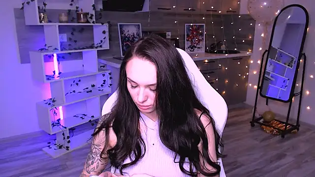 Snapshot of NicoleMerz chatting on May 30, 7:44 pm NicoleMerz online show from May 30, 7:44 pm