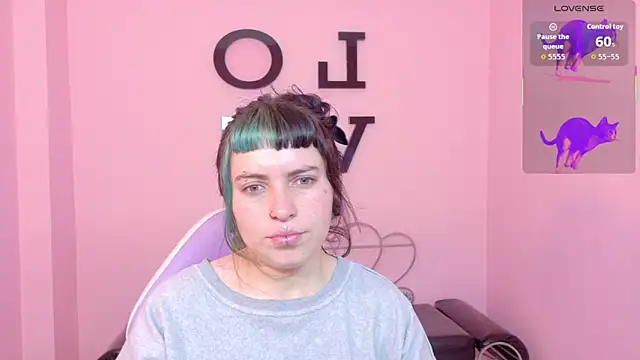 Snapshot of _sofia_smth_xx chatting on June 13, 1:42 pm sofia smth xx online show from June 13, 1:42 pm
