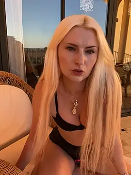 MimiLliiyy online show from July 3, 6:36 pm