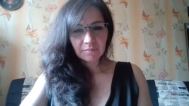 Miss Heliena online show from June 9, 8:15 am