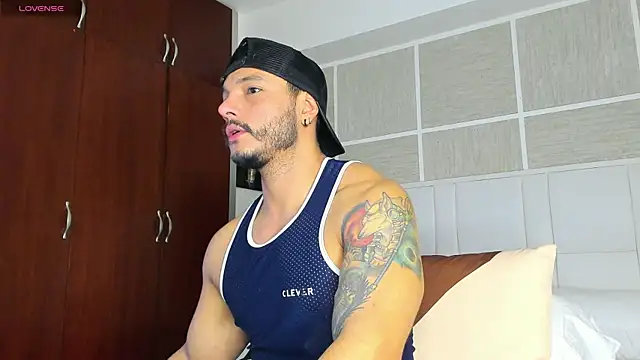 ismaels11 online show from July 27, 12:34 pm