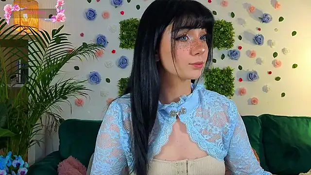 Snapshot of justmeavery chatting on June 3, 12:57 am justmeavery online show from June 3, 12:57 am