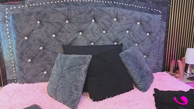 Snapshot of AlexandraNoxx chatting on July 15, 11:48 am AlexandraNoxx online show from July 15, 11:48 am
