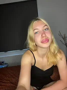 MilaaXOO online show from July 14, 4:23 pm