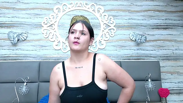 Ivy lux33 online show from June 5, 11:27 am