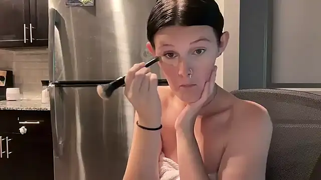 itsKaylaa online show from June 11, 12:32 am