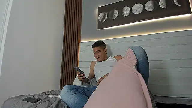 Mauro boy online show from June 11, 12:43 am