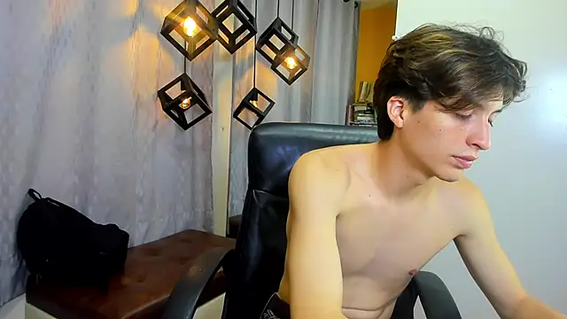 Marcoviolet online show from June 19, 7:39 pm