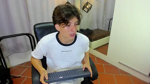 Marcoviolet online show from July 10, 7:38 pm