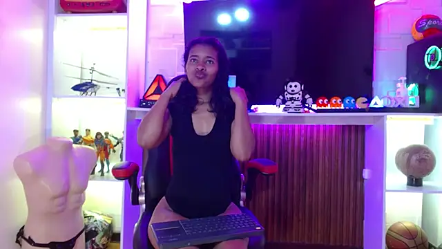 Snapshot of _QueenMarilyn chatting on June 12, 7:24 pm QueenMarilyn online show from June 12, 7:24 pm