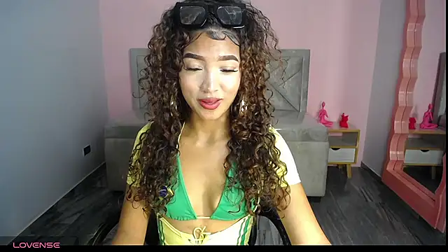 CamilaVixen ch online show from June 24, 8:30 pm