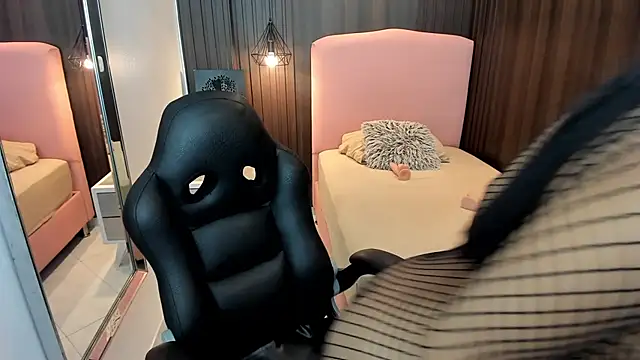 NATYBUNNY1 online show from July 27, 12:56 pm