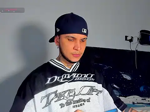 jacob lautnerr online show from June 3, 12:02 am