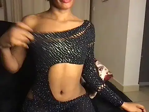 kiki sexxy online show from July 4, 8:37 pm
