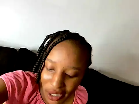 kiki sexxy online show from July 27, 9:00 pm