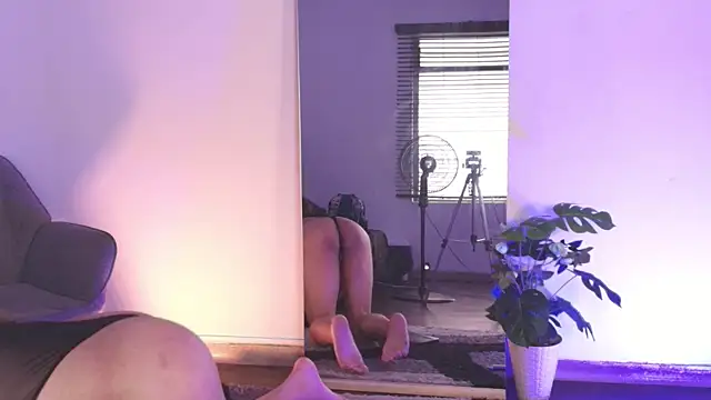 AshleyMonroee   online show from June 21, 2:08 pm