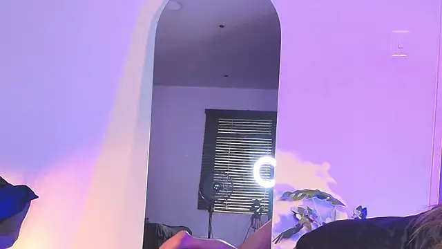 AshleyMonroee   online show from June 24, 2:27 pm