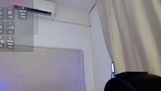 Snapshot of Vic_cooper chatting on June 2, 3:41 am Vic cooper online show from June 2, 3:41 am
