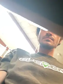 YoungBigWhiteCockGuy online show from July 16, 8:37 pm