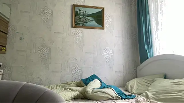 HeIen cute online show from July 18, 7:34 am