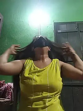 Curvy Somya online show from June 14, 1:24 pm