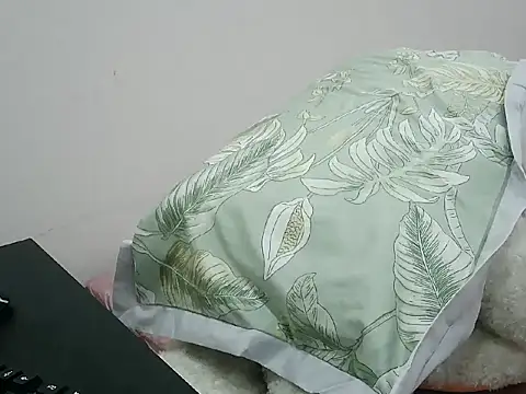 -Ninyn- online show from July 5, 1:56 am
