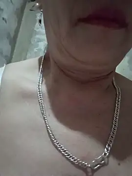 Kiki sexyy online show from June 2, 9:39 pm