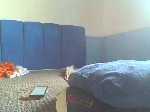 Snapshot of cutey_pie24 chatting on June 14, 10:28 am cutey pie24 online show from June 14, 10:28 am