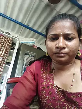 Snapshot of Ramya_telugu28 chatting on June 18, 10:09 am Ramya telugu28 online show from June 18, 10:09 am