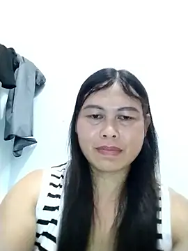 Snapshot of -Hatybi- chatting on May 31, 10:00 am -Hatybi- online show from May 31, 10:00 am