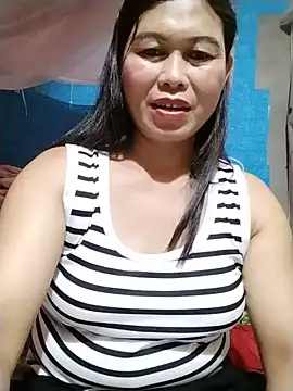 Snapshot of -Hatybi- chatting on June 5, 6:42 am -Hatybi- online show from June 5, 6:42 am