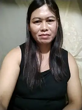 Snapshot of -Hatybi- chatting on June 9, 10:43 pm -Hatybi- online show from June 9, 10:43 pm